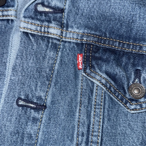 Men’s Levi Jean Jacket - Picture 4 of 6